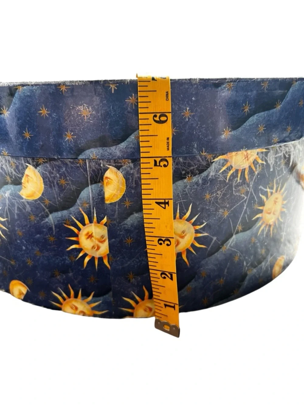 Vintage Elizabeth Lada Tri-Coastal Design Celestial Keepsake Hat Box Large